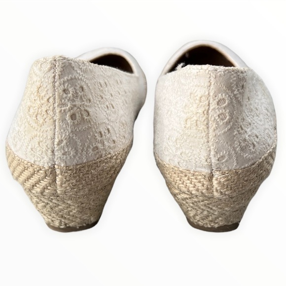 American Eagle Wedge Espadrilles Size 8 - Picture 4 of 7